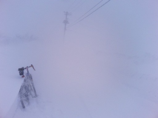 Blizzard de surface à Takuhoku