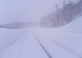 Blizzard on the uphill of the Kenashi Pass