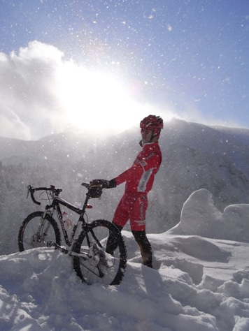 Tesseract with the Mt.Furanodake