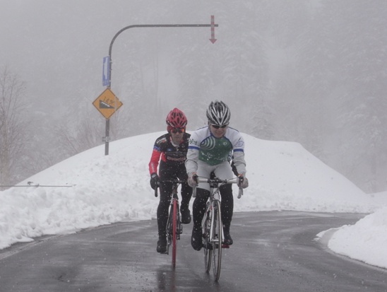 Mr.Suzuki and K on the climb