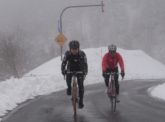 Dr.K and Mr.Kataoka on the climb