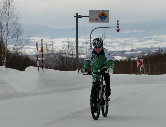 Mr.Suzuki on the climb