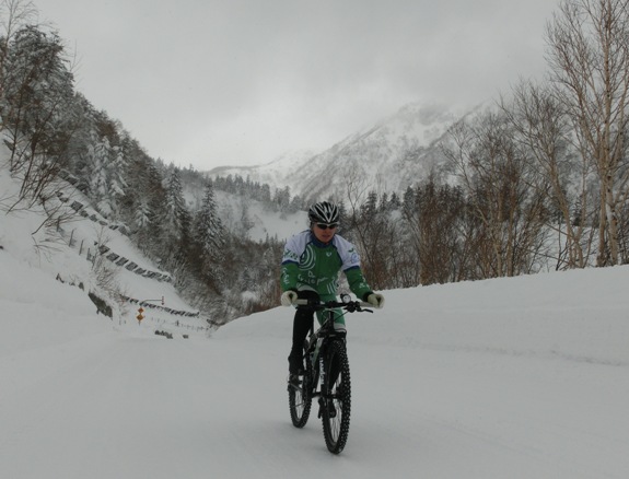 Mr.Suzuki on the climb