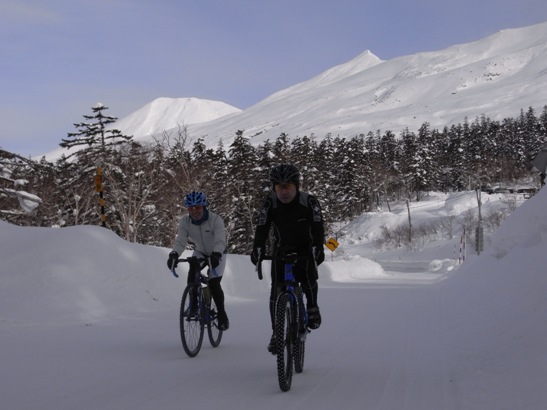 Dr.Yamamoto et Dr.K avec le Mt.Bieidake