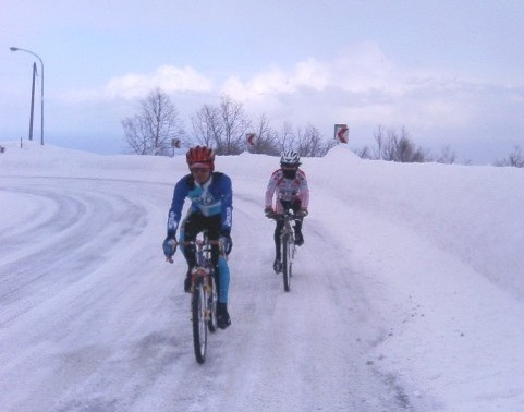 Tesseract e Cairn col Mare del Giappone