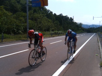 Tesseract and Daisuke at the Kenashi Pass