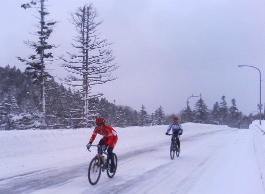 Tesseract et M.Takahashi sur le Col d'Asari