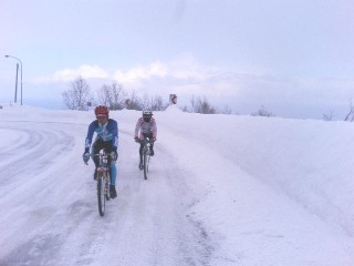 Climbing of the Kenashi pass in winter
