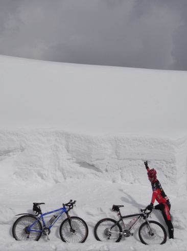 K et la neige énorme