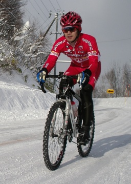 Tesseract on the ascent of the Kenashi Pass