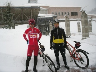 Tesseract and Dr.K at the Kiroro Skiing Resort