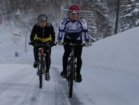 M.Takahashi et Dr.K sur le Col de Kenashi