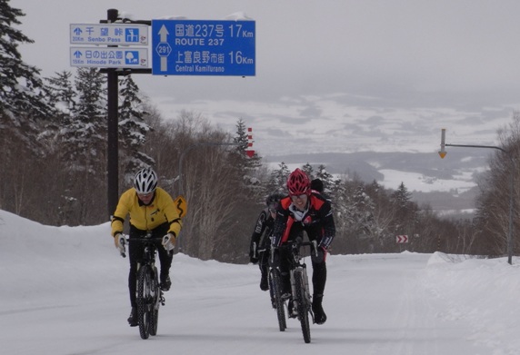 K, Dr.Zen and Dr.K on the climb