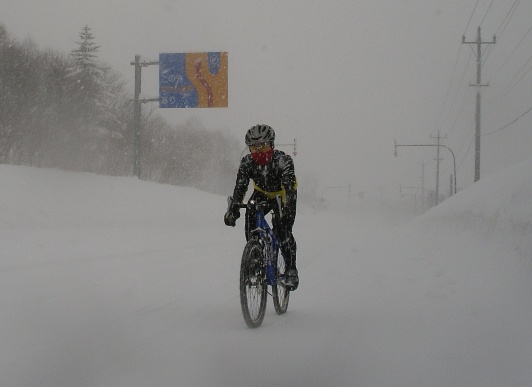 Dr.K on the Kenashi Pass